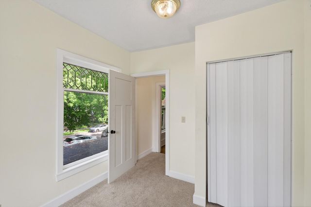 2900 30th Avenue S, Minneapolis, MN 55406