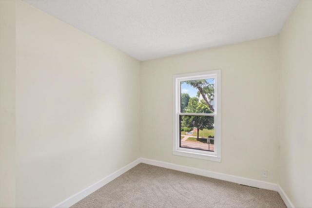 2900 30th Avenue S, Minneapolis, MN 55406