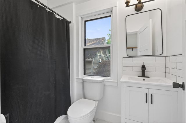 2900 30th Avenue S, Minneapolis, MN 55406