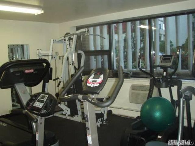 650 Shore Road 1Q, Long Beach, NY 11561