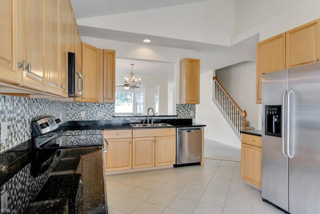 824 Willberry DR, Virginia Beach, VA 23462