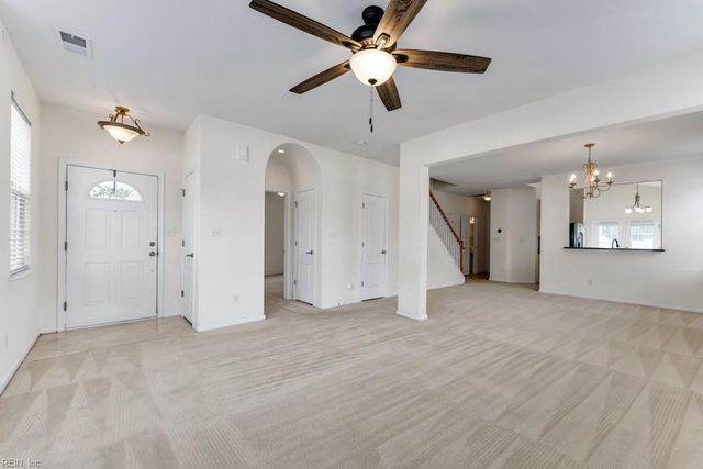 824 Willberry DR, Virginia Beach, VA 23462