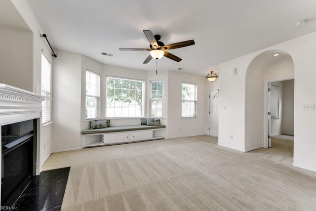 824 Willberry DR, Virginia Beach, VA 23462