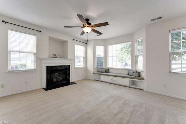 824 Willberry DR, Virginia Beach, VA 23462