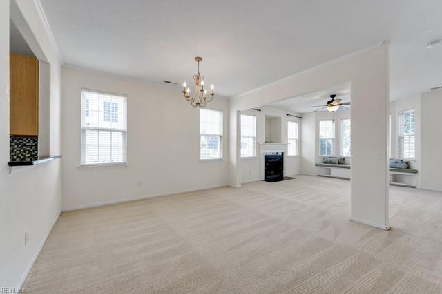 824 Willberry DR, Virginia Beach, VA 23462