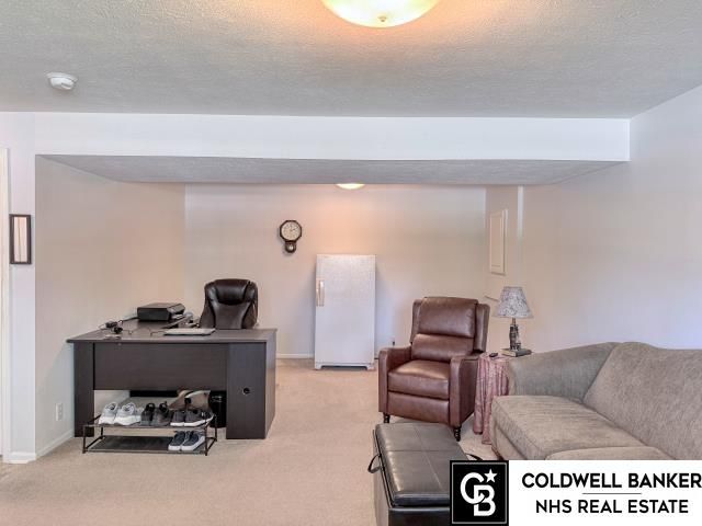 18039 Sunridge Street, Omaha, NE 68136