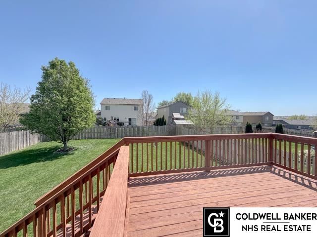 18039 Sunridge Street, Omaha, NE 68136