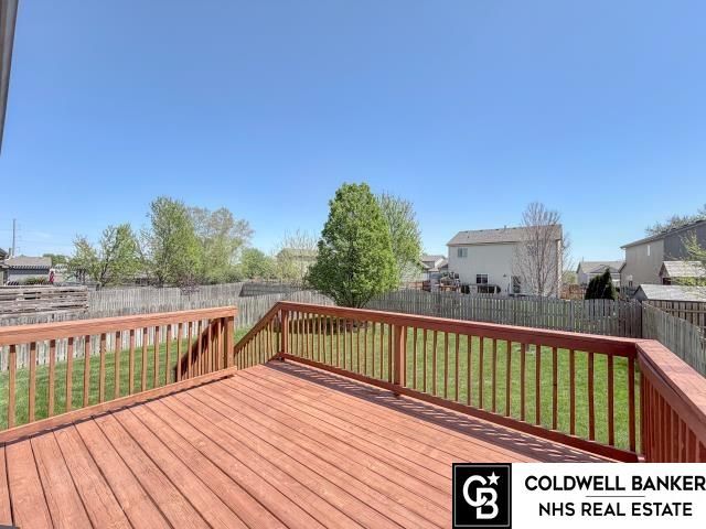 18039 Sunridge Street, Omaha, NE 68136