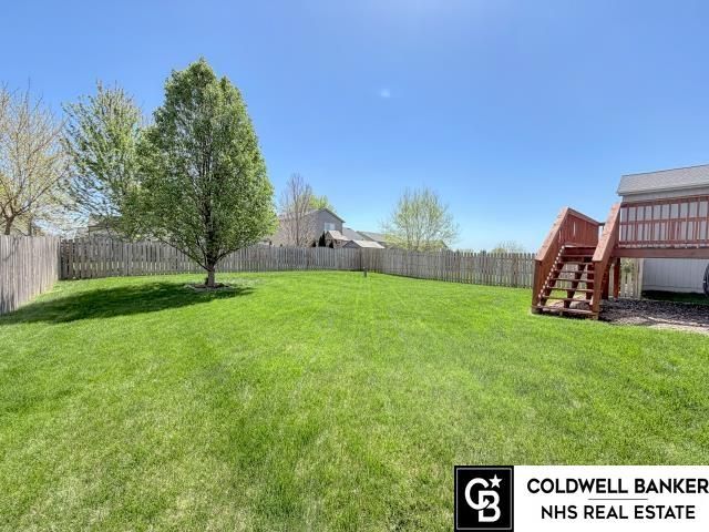 18039 Sunridge Street, Omaha, NE 68136