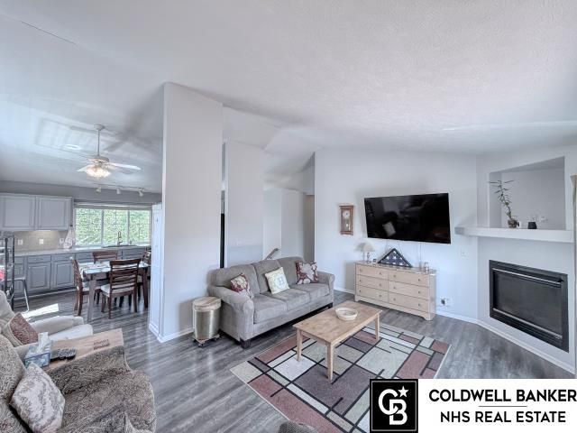 18039 Sunridge Street, Omaha, NE 68136