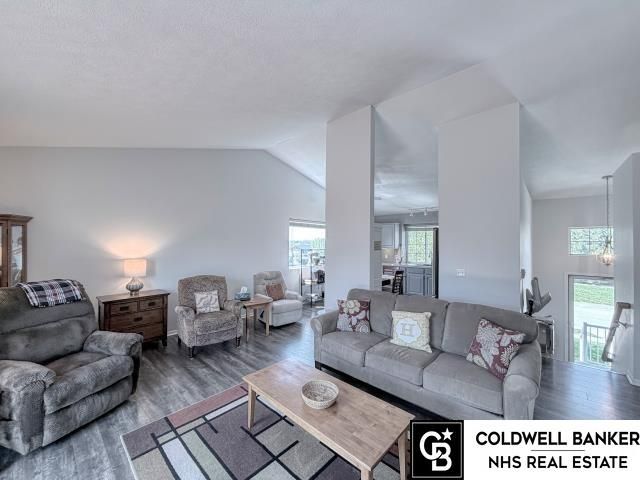 18039 Sunridge Street, Omaha, NE 68136