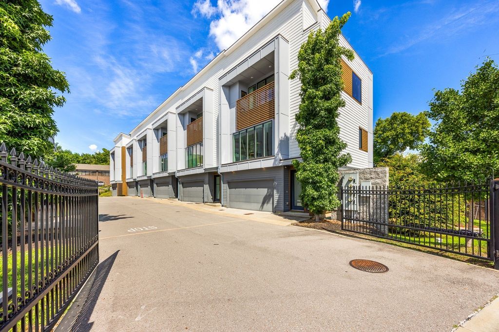 227 Oceola Ave Apt 1, Nashville, TN 37209