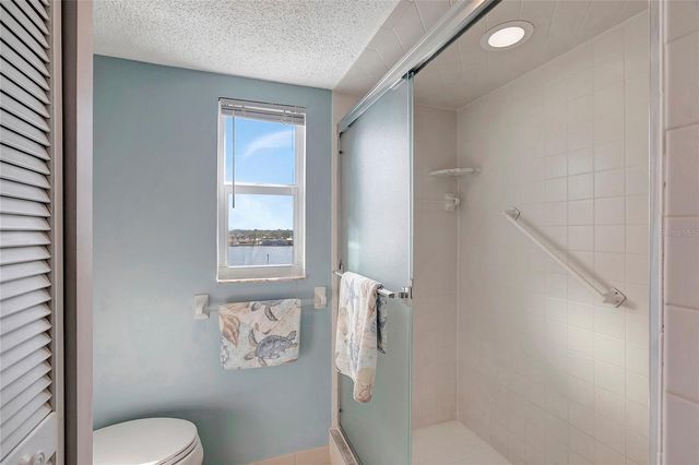 500 TREASURE ISLAND CSWY 501, Treasure Island, FL 33706