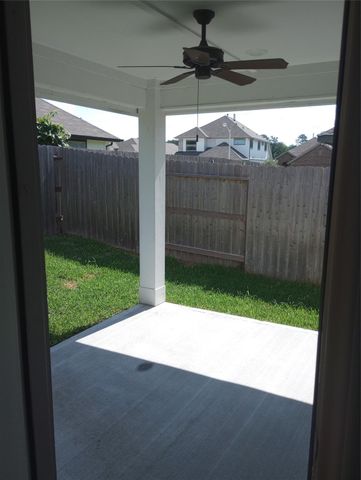 31053 Regal Elm Lane, Conroe, TX 77385