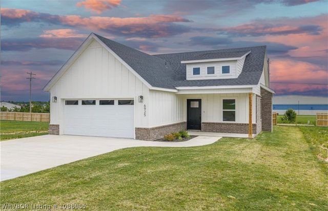 6925 Spruce Street, Fort Smith, AR 72916