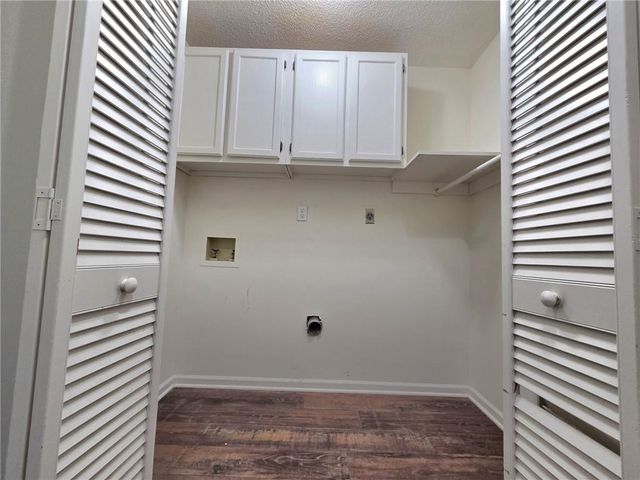 12301 Mullen Court, Olathe, KS 66062