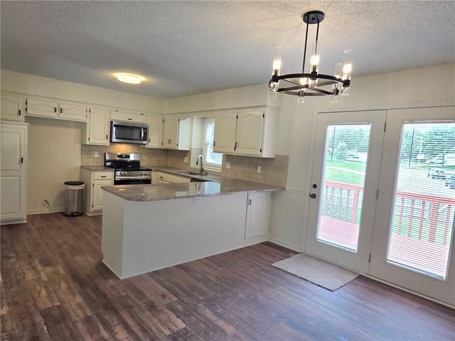 12301 Mullen Court, Olathe, KS 66062
