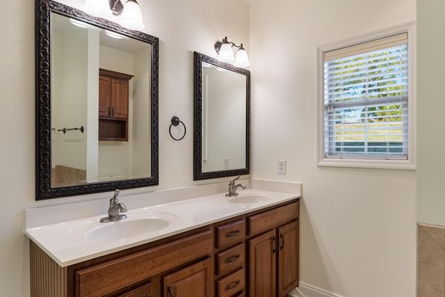 2201 Heritage Place Drive NW, Cleveland, TN 37312