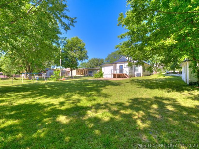 226 S Adair Street, Vinita, OK 74301
