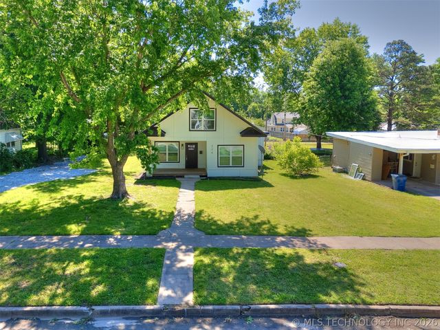 226 S Adair Street, Vinita, OK 74301