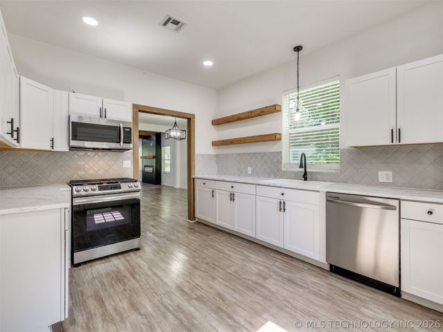 226 S Adair Street, Vinita, OK 74301