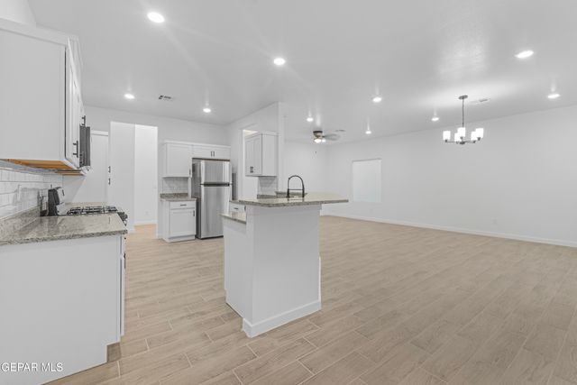 471 HUEREQUE Drive, #A, Socorro, TX 79927