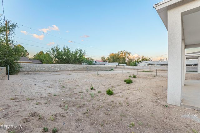 471 HUEREQUE Drive, #A, Socorro, TX 79927