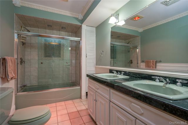 268 W Central Avenue, Pearl River, NY 10965