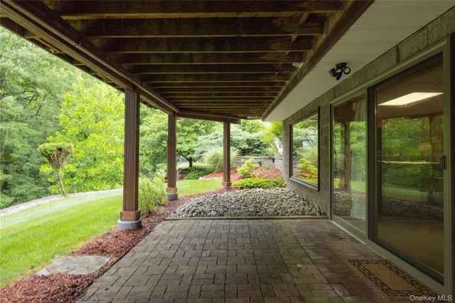 268 W Central Avenue, Pearl River, NY 10965