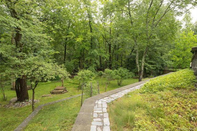 268 W Central Avenue, Pearl River, NY 10965