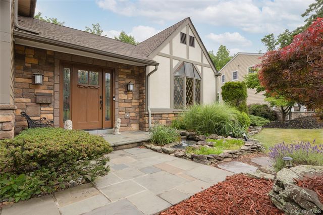 268 W Central Avenue, Pearl River, NY 10965
