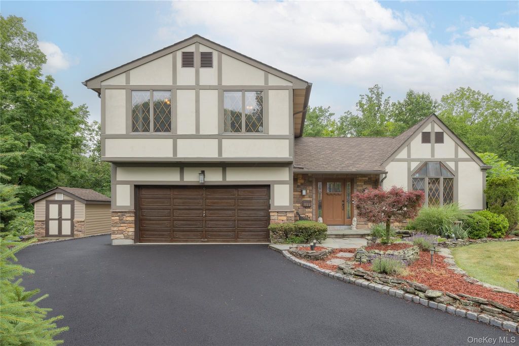 268 W Central Avenue, Pearl River, NY 10965