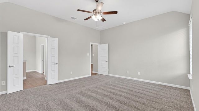 4925 ANGUS Drive, Arlington, TX 76001