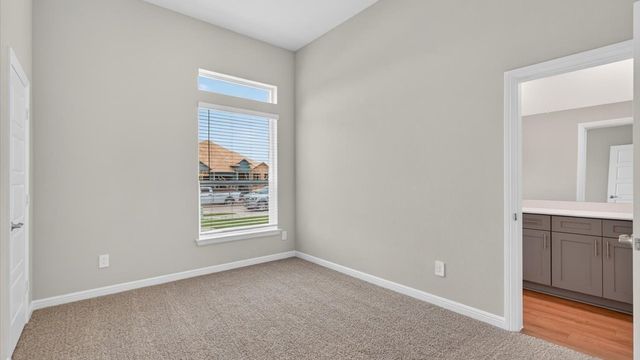 4925 ANGUS Drive, Arlington, TX 76001