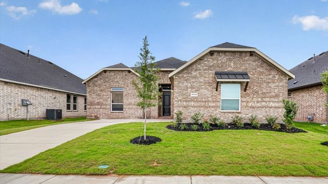 4925 ANGUS Drive, Arlington, TX 76001