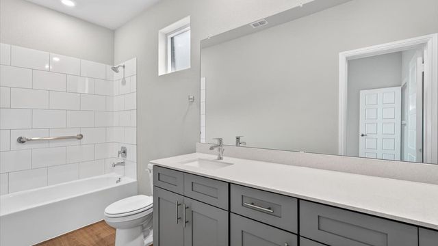 4925 ANGUS Drive, Arlington, TX 76001