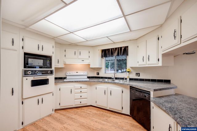 6795 Fairway Av SE 6795, Salem, OR 97306