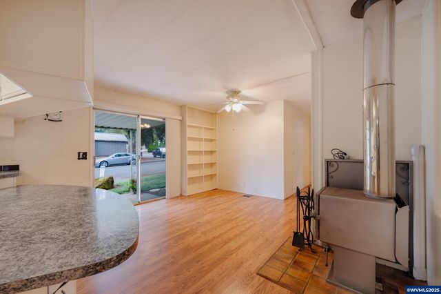 6795 Fairway Av SE 6795, Salem, OR 97306