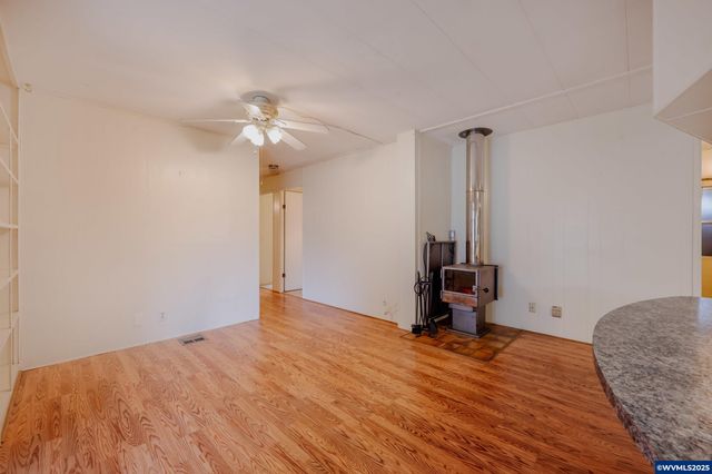 6795 Fairway Av SE 6795, Salem, OR 97306