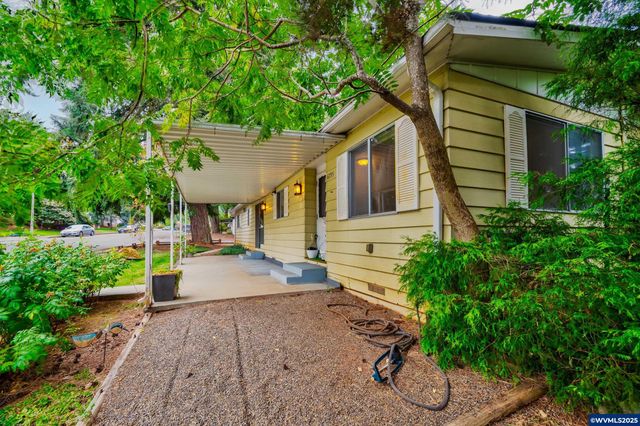 6795 Fairway Av SE 6795, Salem, OR 97306