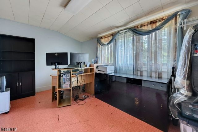 725 Prospect St, Maplewood Twp., NJ 07040