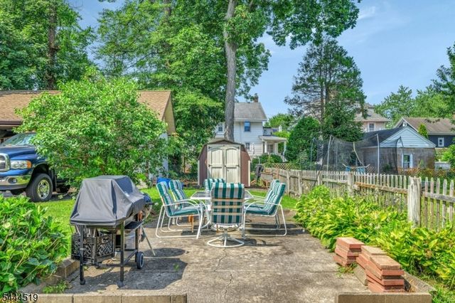 725 Prospect St, Maplewood Twp., NJ 07040