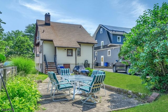 725 Prospect St, Maplewood Twp., NJ 07040