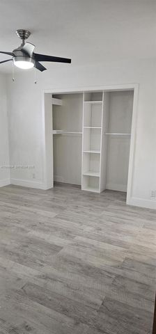 6350 SW 3rd St, Pembroke Pines, FL 33023