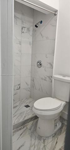 6350 SW 3rd St, Pembroke Pines, FL 33023