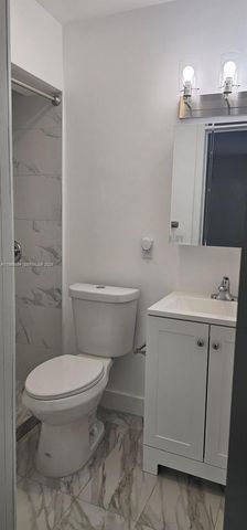 6350 SW 3rd St, Pembroke Pines, FL 33023