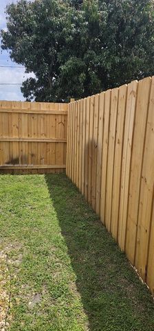 6350 SW 3rd St, Pembroke Pines, FL 33023