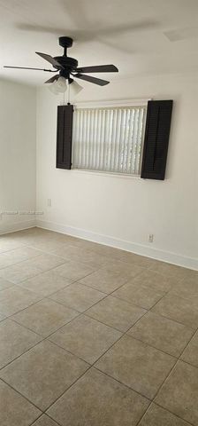 6350 SW 3rd St, Pembroke Pines, FL 33023