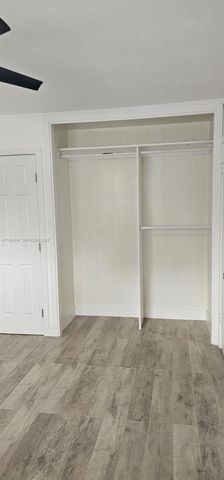 6350 SW 3rd St, Pembroke Pines, FL 33023