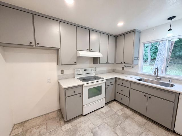862 Grice Ln, Placerville, CA 95667